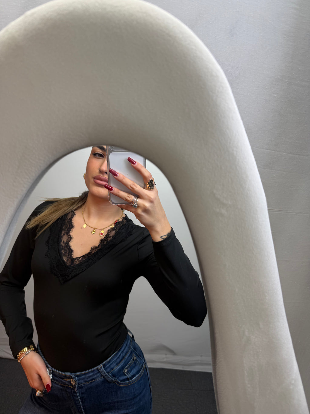 MAGLIA SCOLLO V PIZZO BLACK