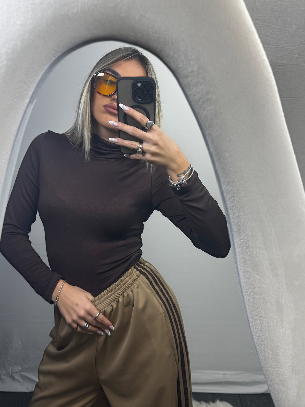 DOLCEVITA SEMIVELATO BROWN